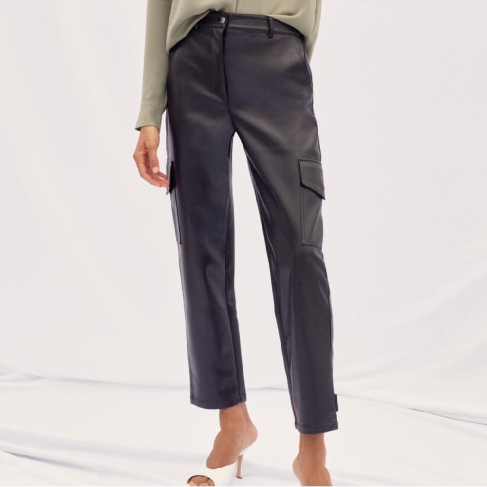 Aritzia Wilfred Size 8 Faux Leather Cargo Pants
